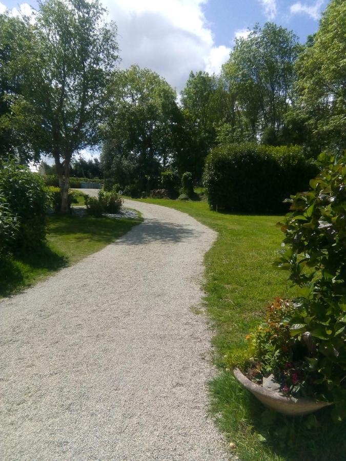 Les Hortensias Grande Tente Familiale Deux Chambres Et Sejour Vue Mer Sur Camping Nature Plestin-les-Grèves エクステリア 写真