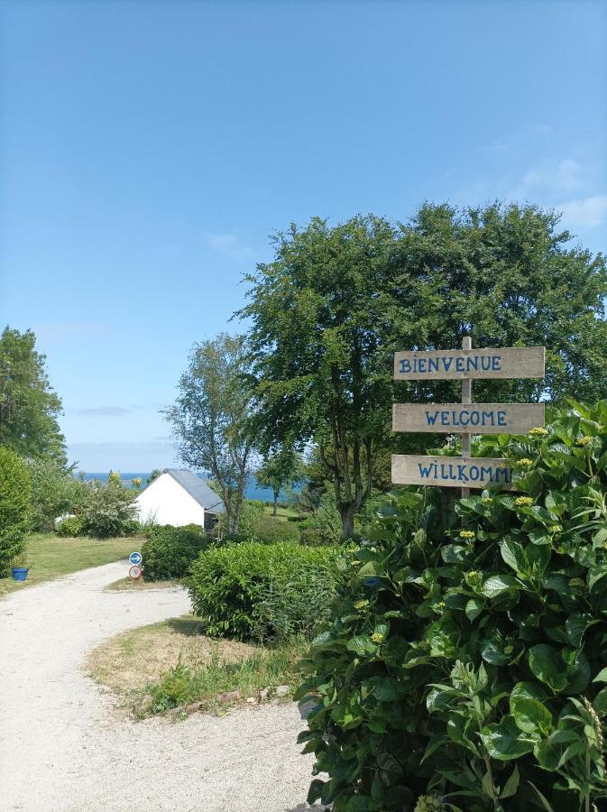 Les Hortensias Grande Tente Familiale Deux Chambres Et Sejour Vue Mer Sur Camping Nature Plestin-les-Grèves エクステリア 写真