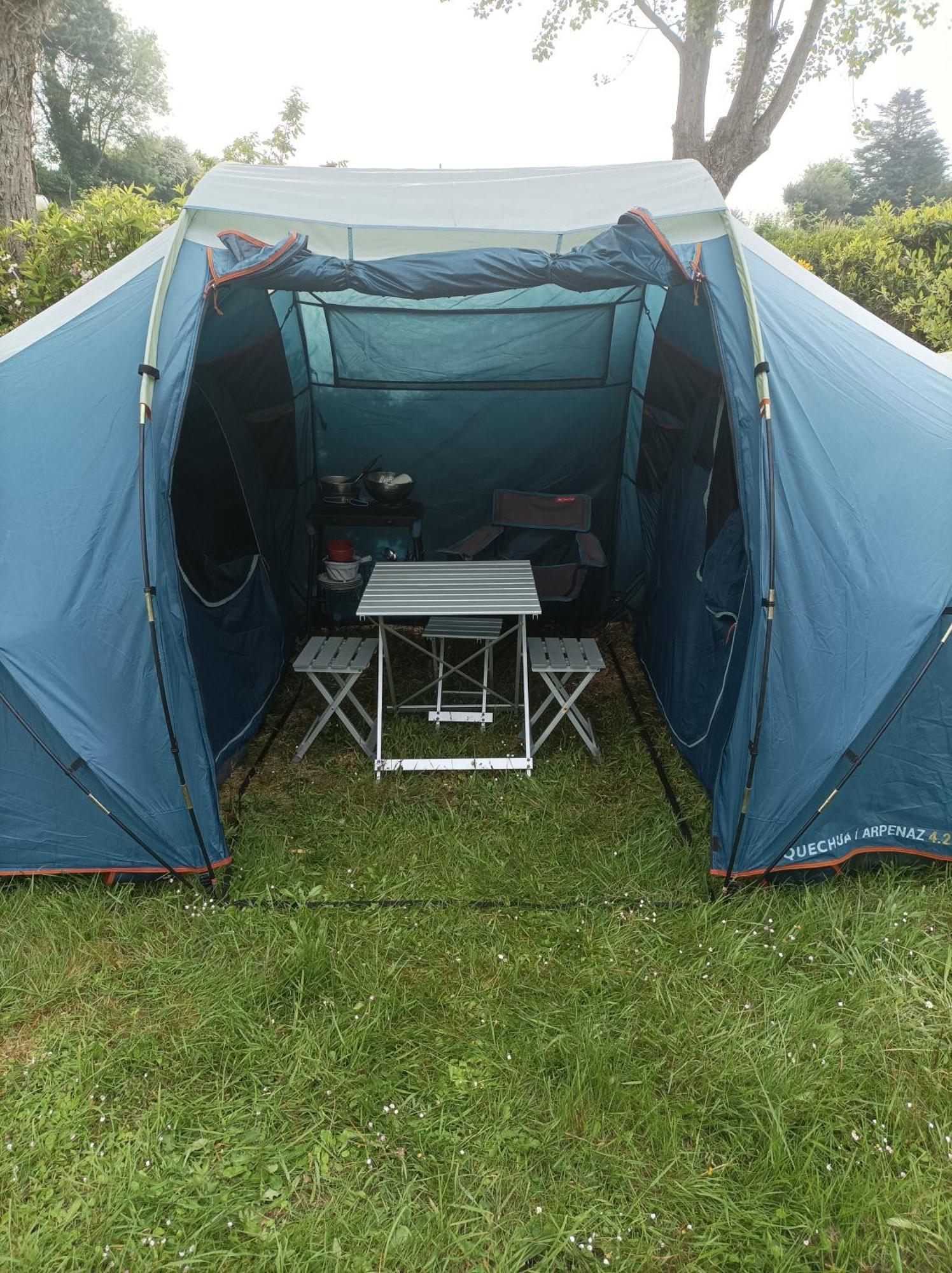 Les Hortensias Grande Tente Familiale Deux Chambres Et Sejour Vue Mer Sur Camping Nature Plestin-les-Grèves 部屋 写真
